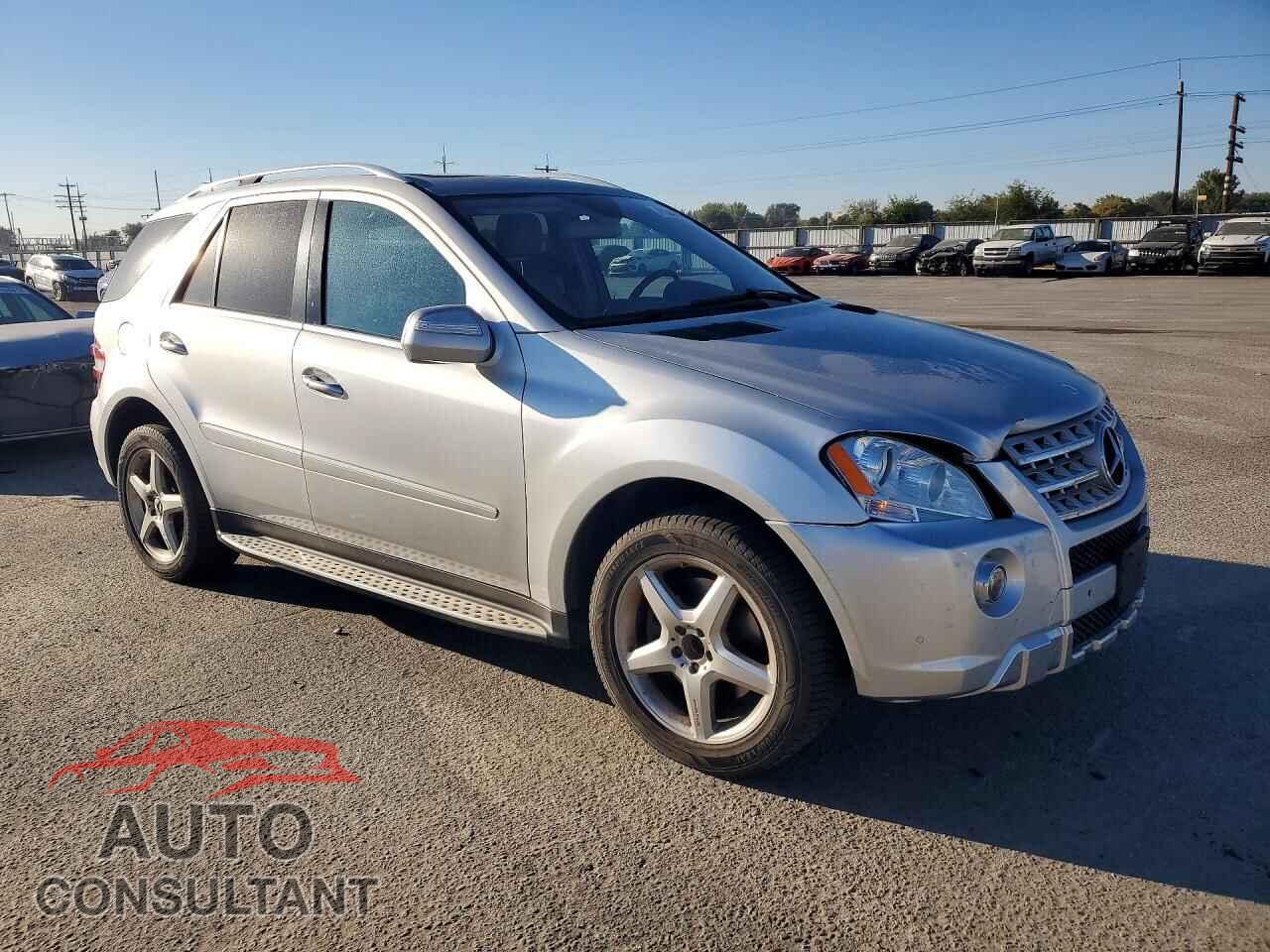 MERCEDES-BENZ M-CLASS 2009 - 4JGBB72E49A458535