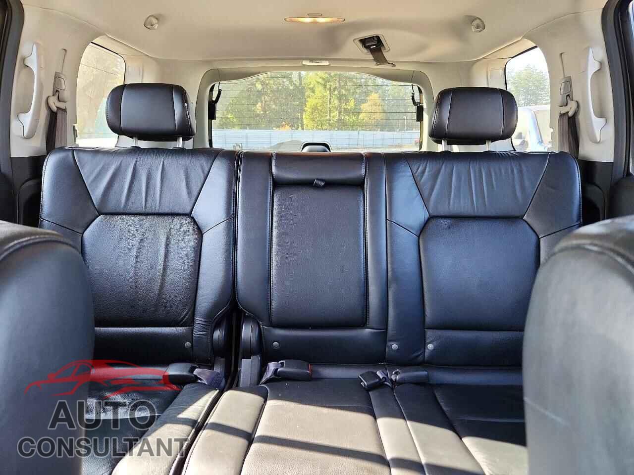 HONDA PILOT 2011 - 5FNYF4H5XBB008233