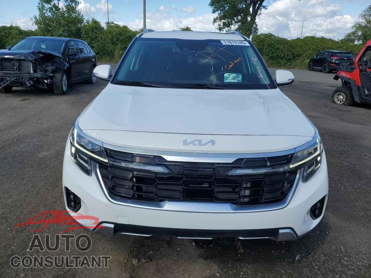 KIA SELTOS 2024 - KNDETCA74R7612152