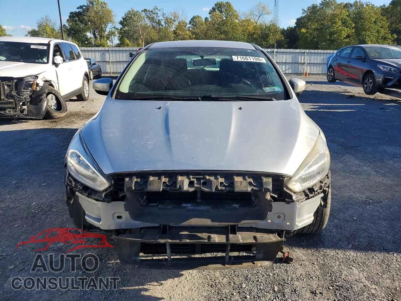 FORD FOCUS 2015 - 1FADP3K29FL352424