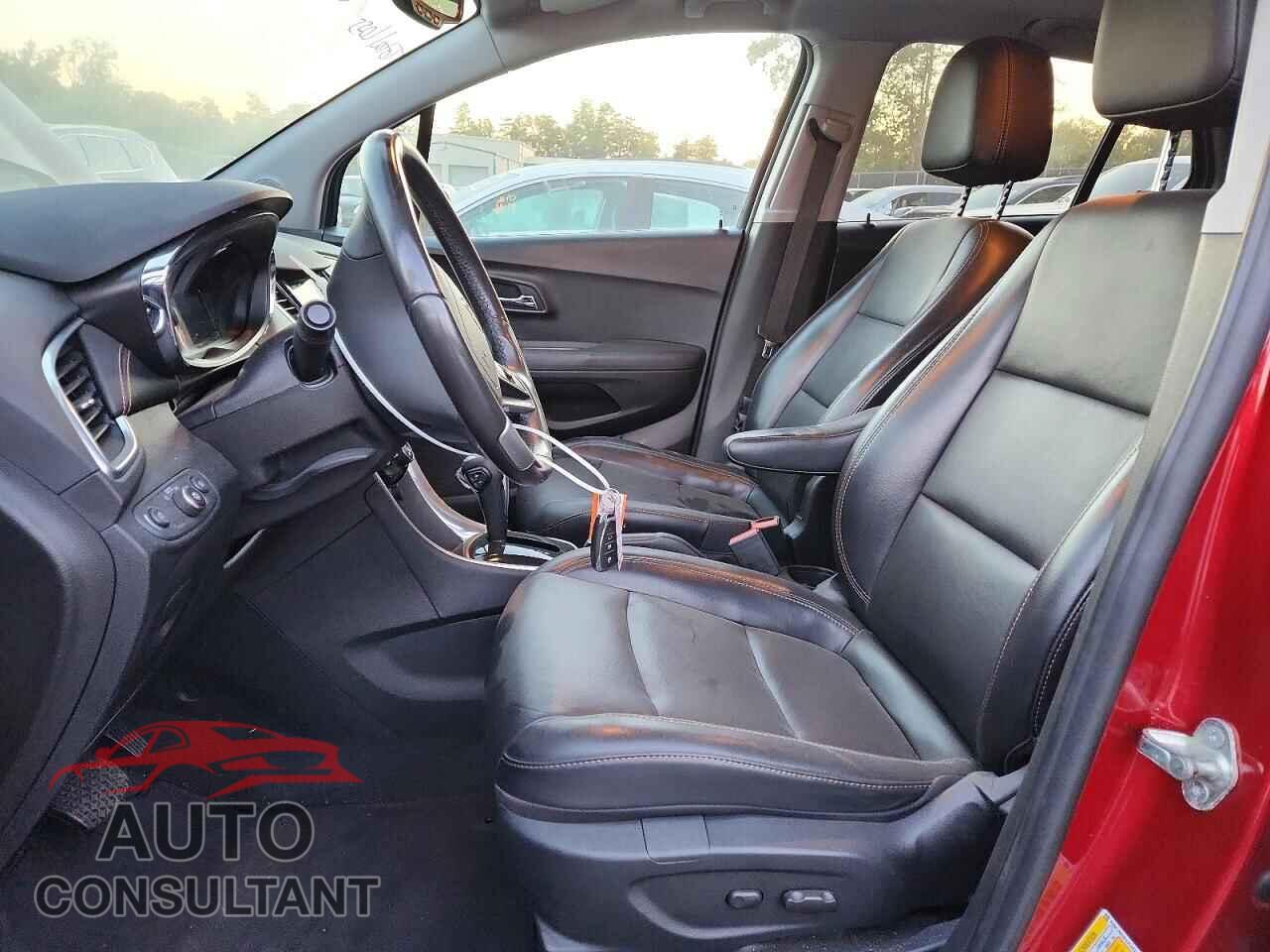 CHEVROLET TRAX 2018 - 3GNCJMSB3JL391155