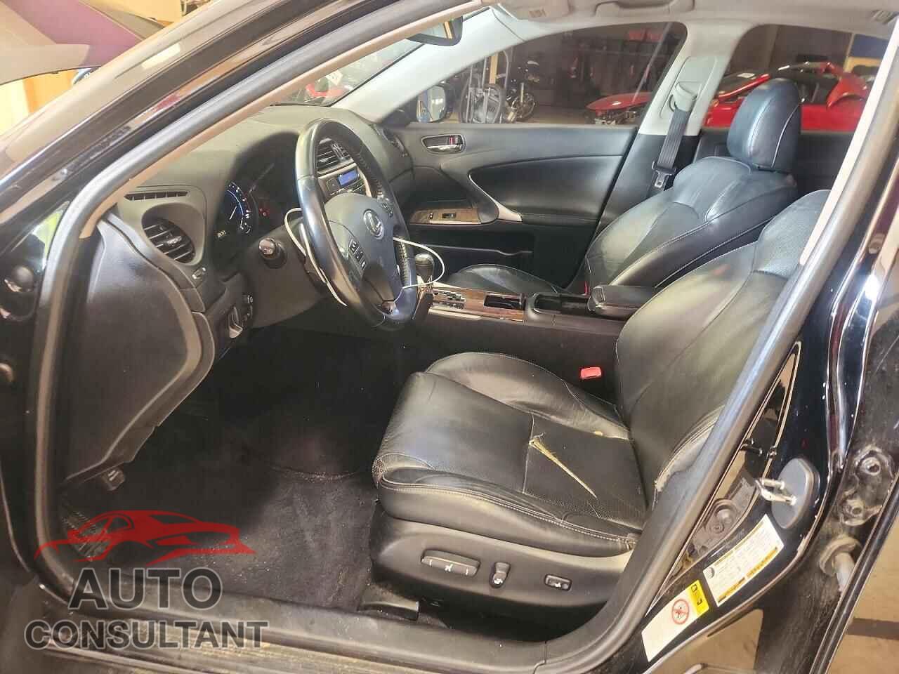 LEXUS IS 2010 - JTHCF5C2XA5040482