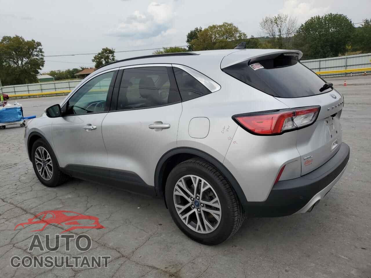 FORD ESCAPE 2020 - 1FMCU0H61LUA59111