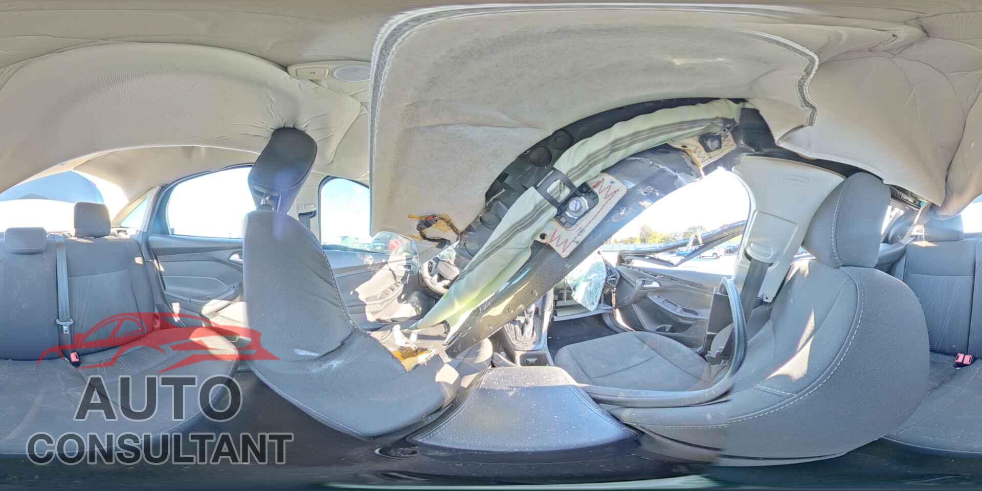 FORD FOCUS 2015 - 1FADP3F24FL209083