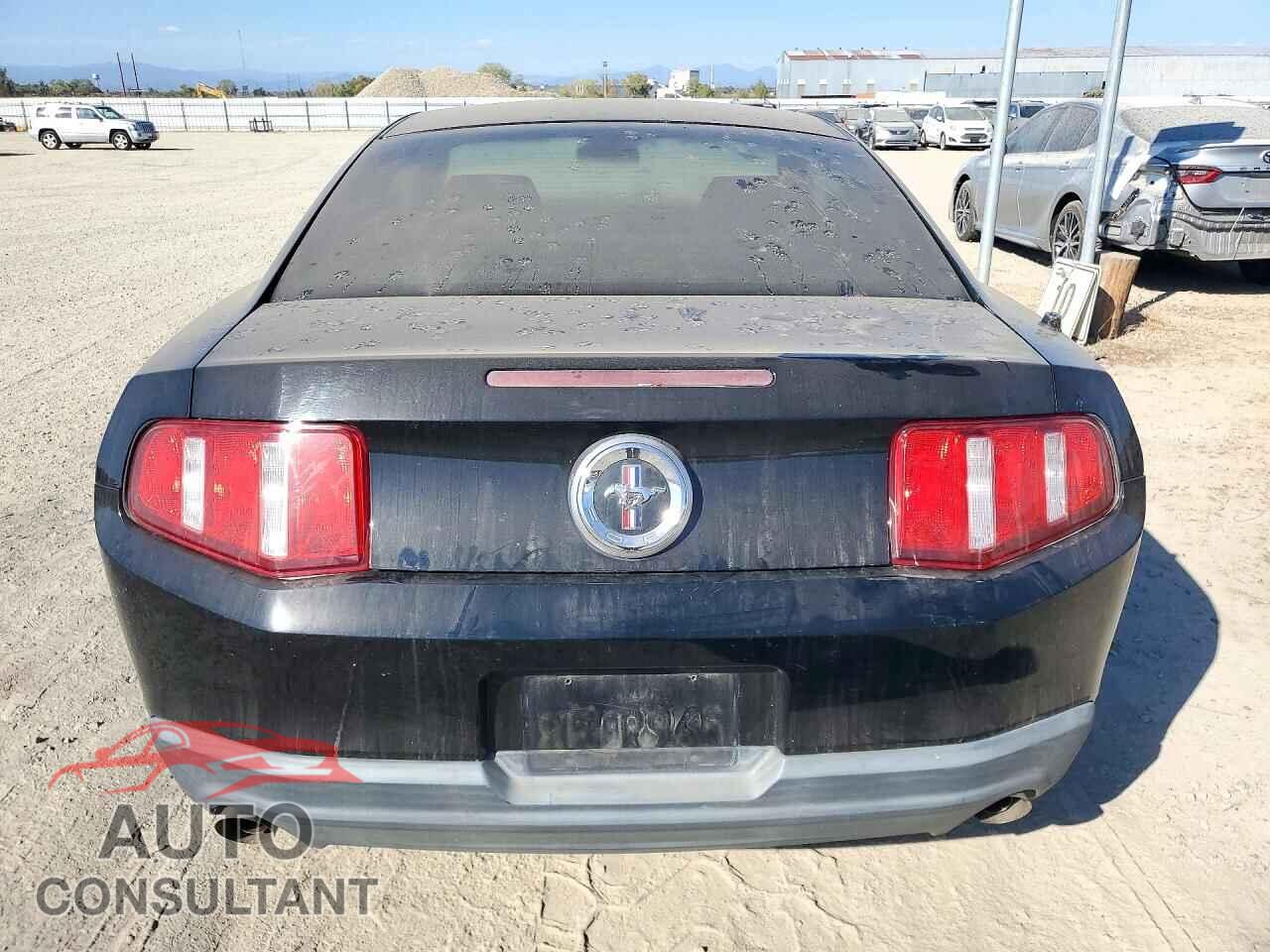 FORD MUSTANG 2011 - 1ZVBP8AM0B5160578