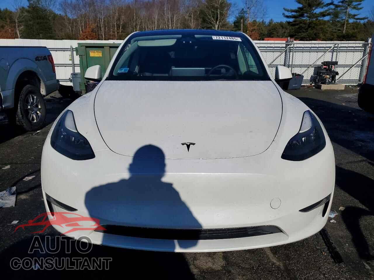 TESLA MODEL Y 2023 - 7SAYGDEF6PF646595