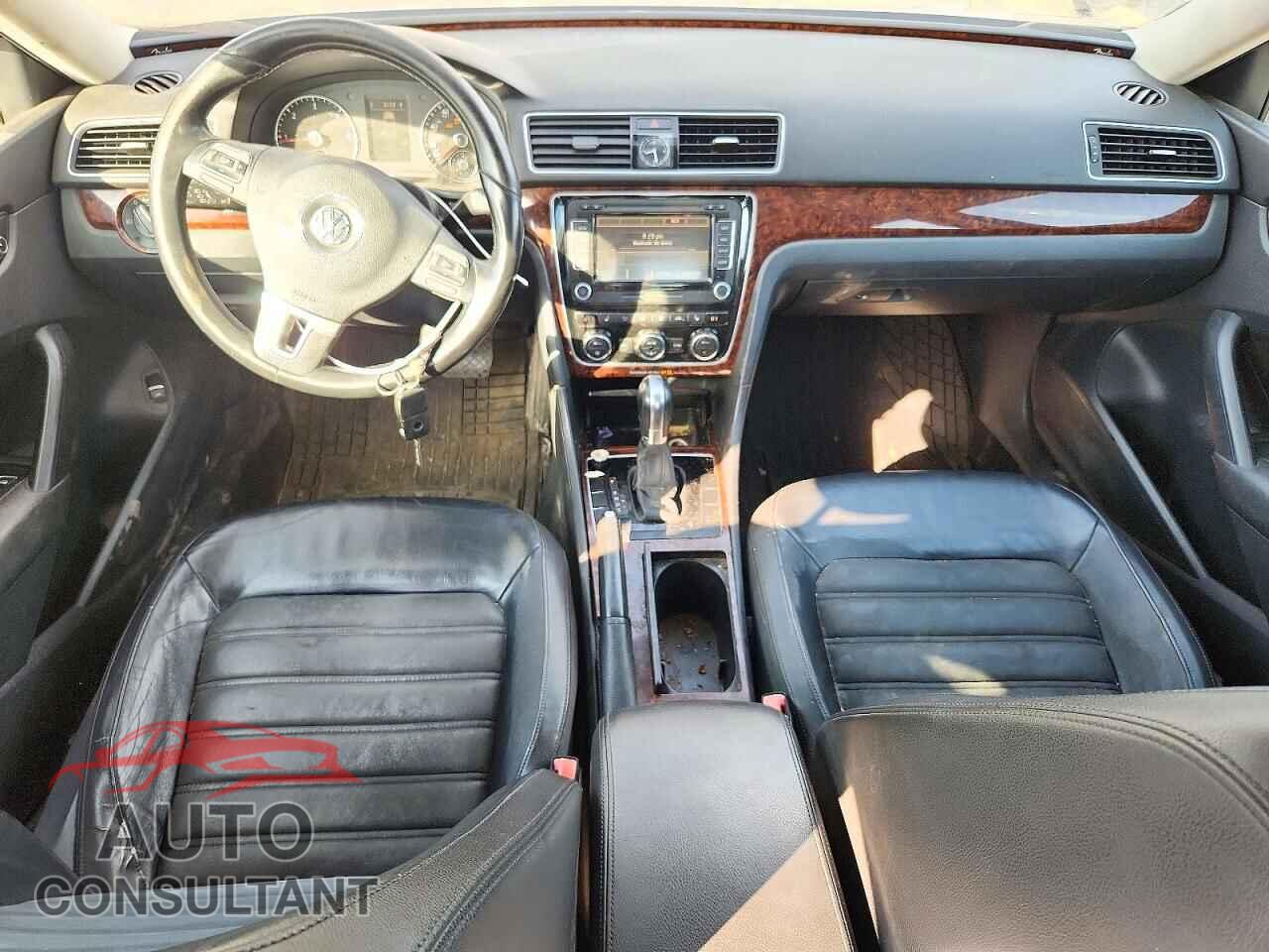 VOLKSWAGEN PASSAT 2012 - 1VWCN7A3XCC055149