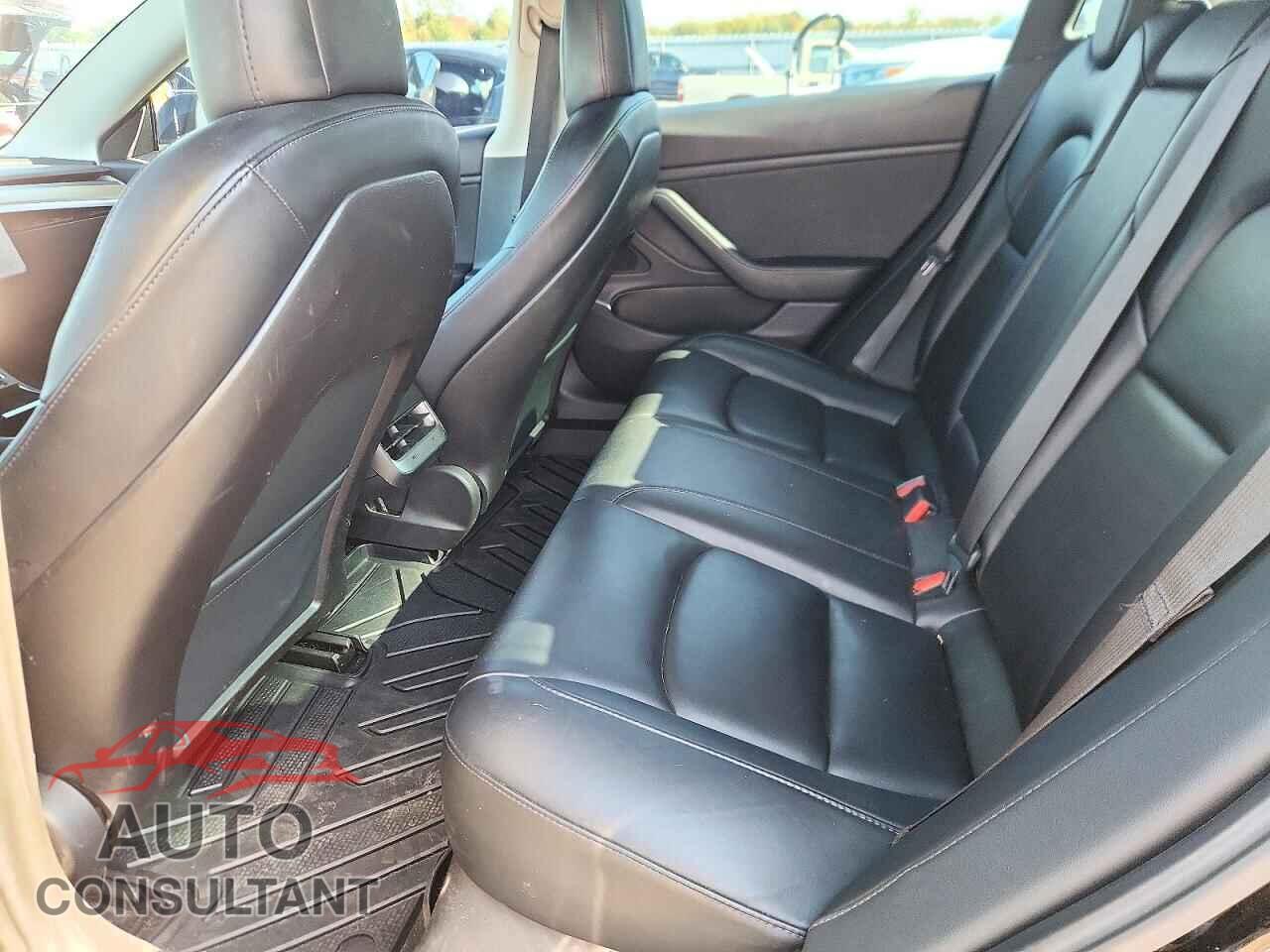 TESLA MODEL 3 2019 - 5YJ3E1EA9KF361818