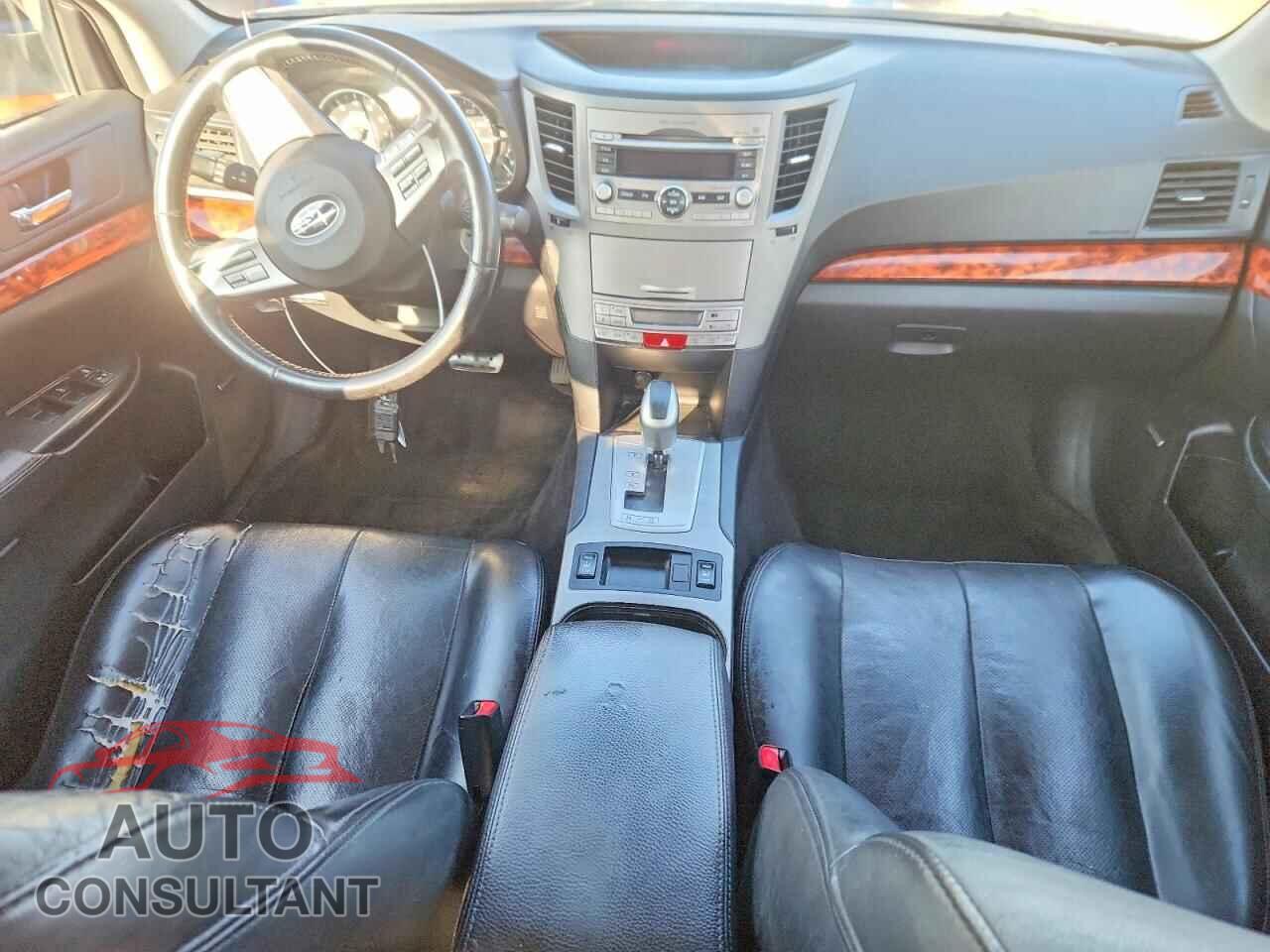 SUBARU OUTBACK 2010 - 4S4BRDKC8A2319077