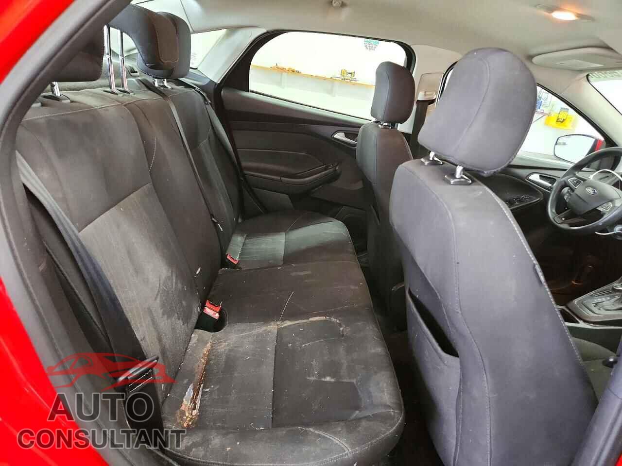 FORD FOCUS 2016 - 1FADP3F28GL338381