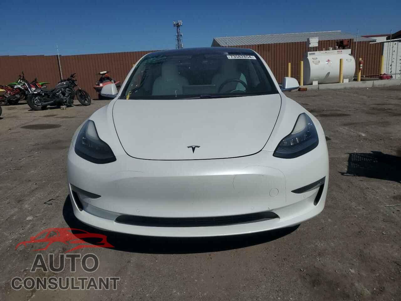 TESLA MODEL 3 2019 - 5YJ3E1EB6KF454997