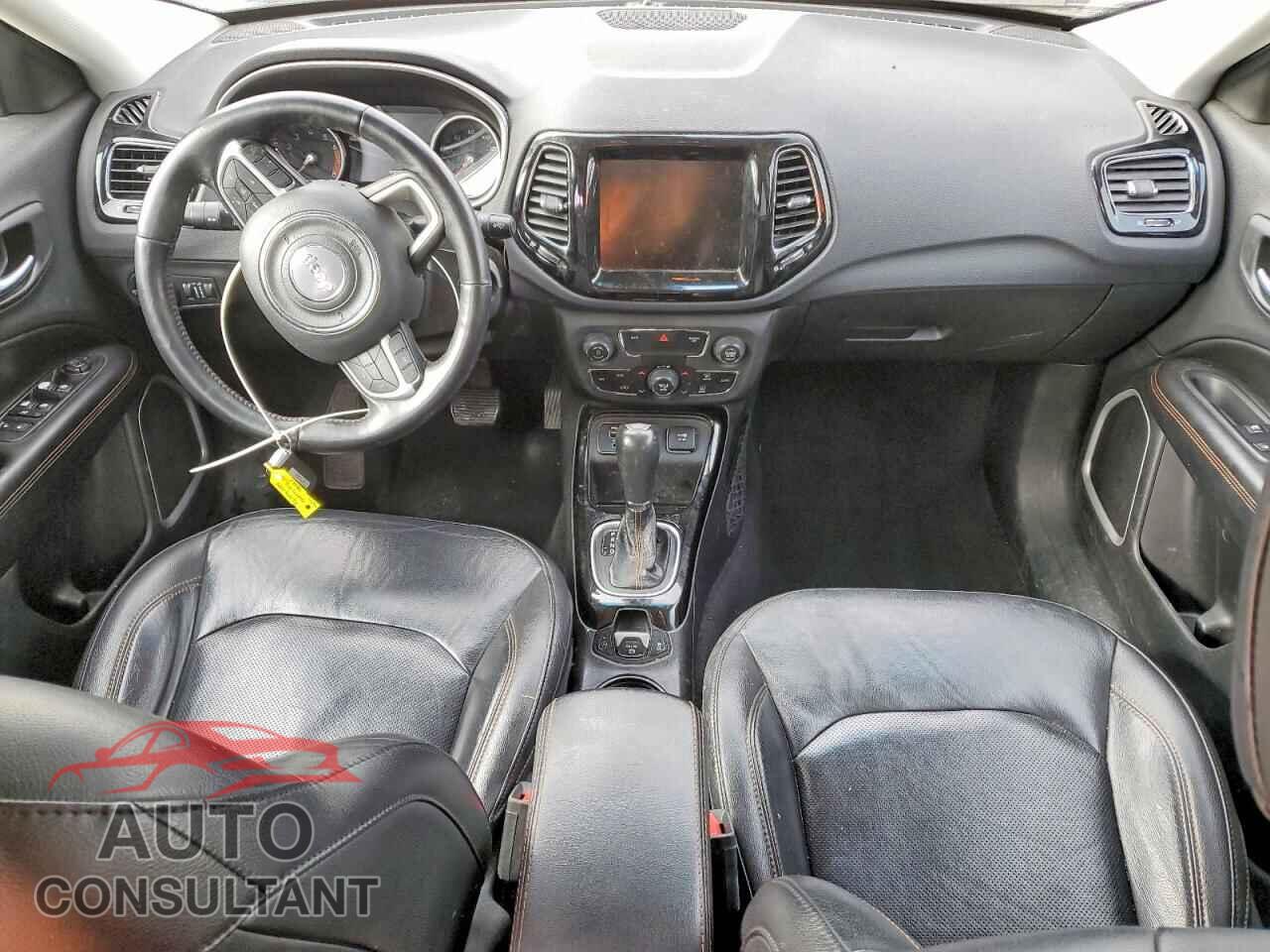 JEEP COMPASS 2019 - 3C4NJCCB3KT660234