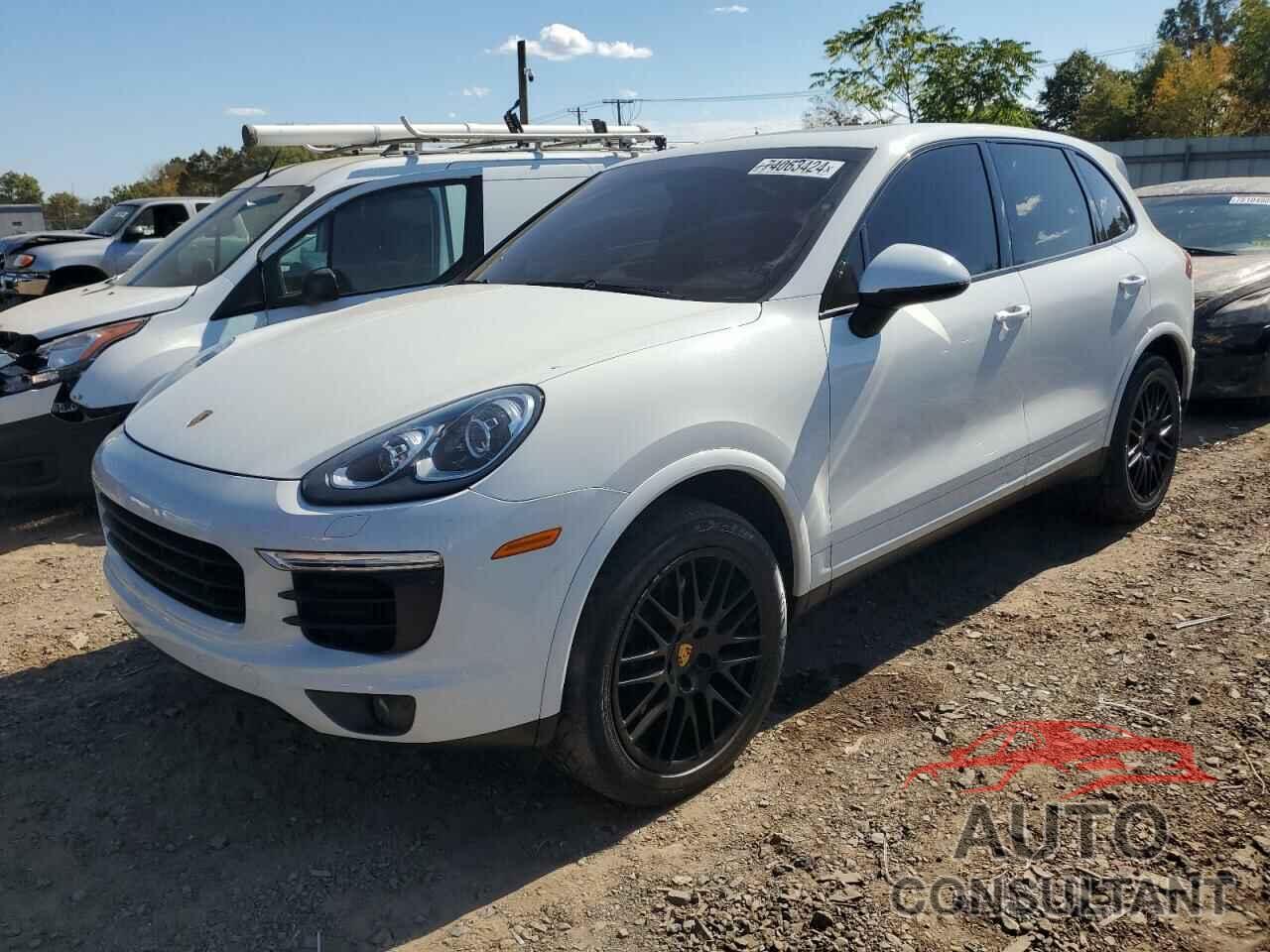 PORSCHE CAYENNE 2017 - WP1AA2A29HKA86114