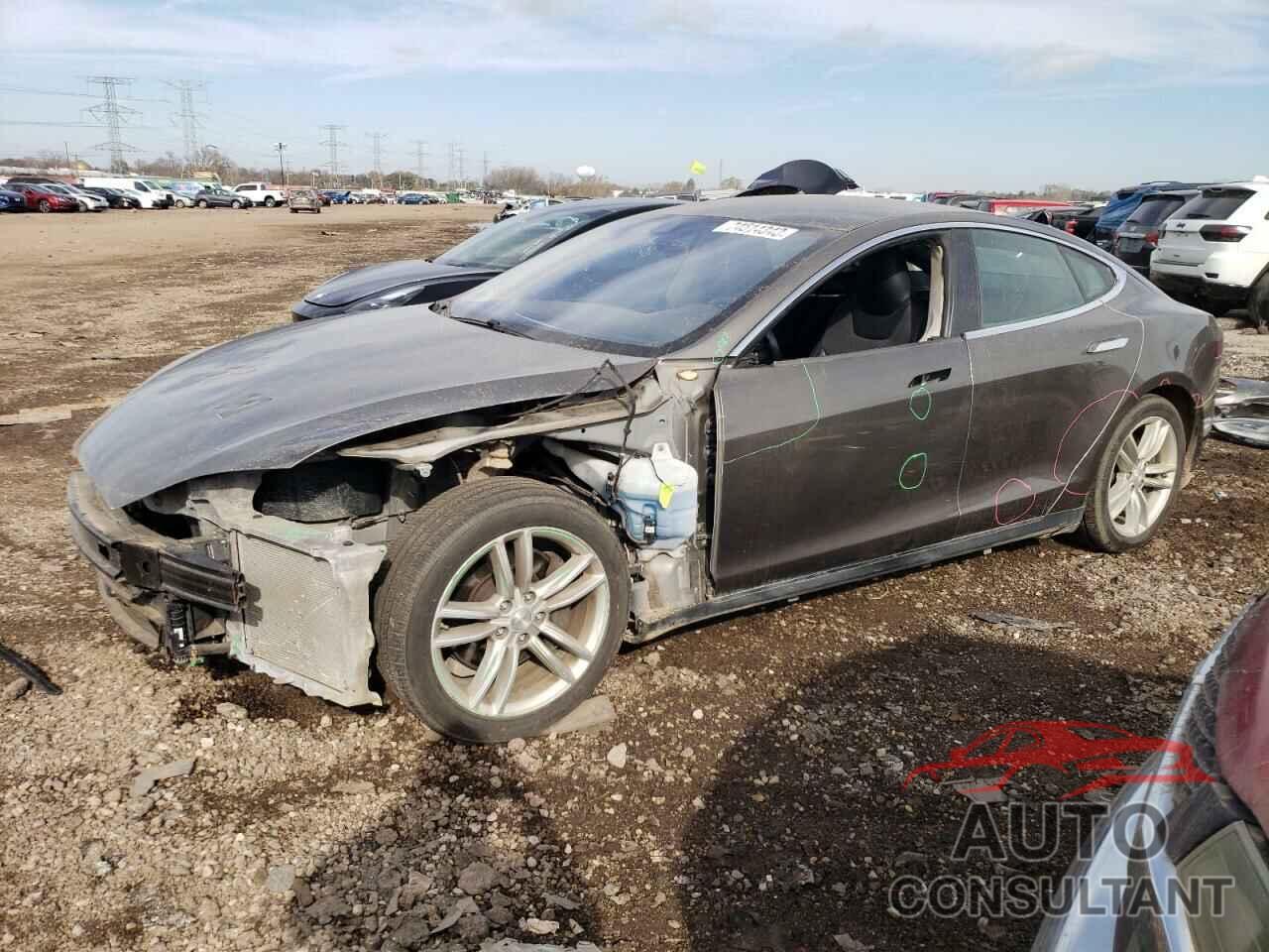 TESLA MODEL S 2015 - 5YJSA1E11FF111535