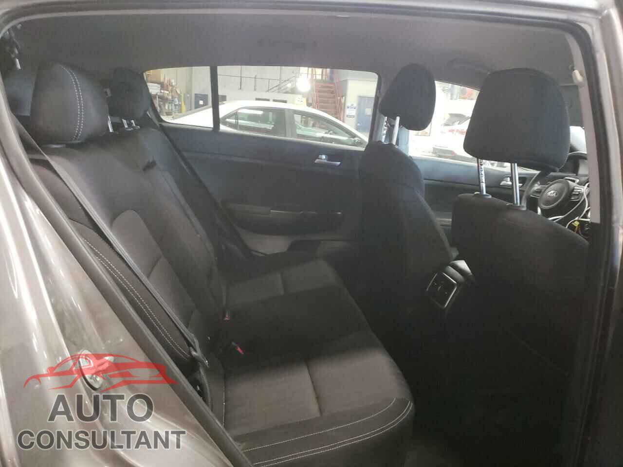 KIA SPORTAGE 2017 - KNDPMCAC0H7204376