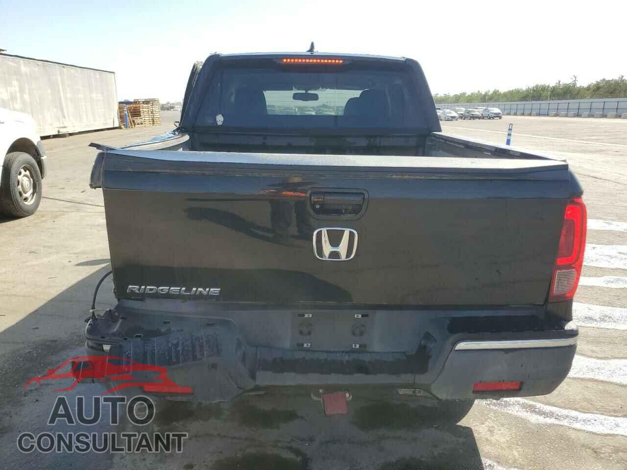 HONDA RIDGELINE 2017 - 5FPYK2F60HB010813