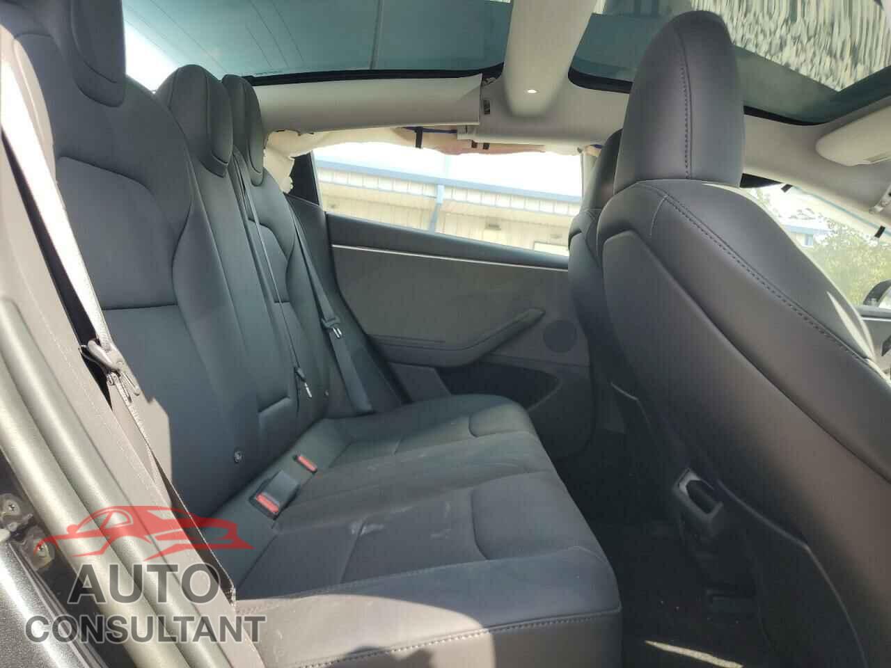 TESLA MODEL 3 2024 - 5YJ3E1EAXRF763549