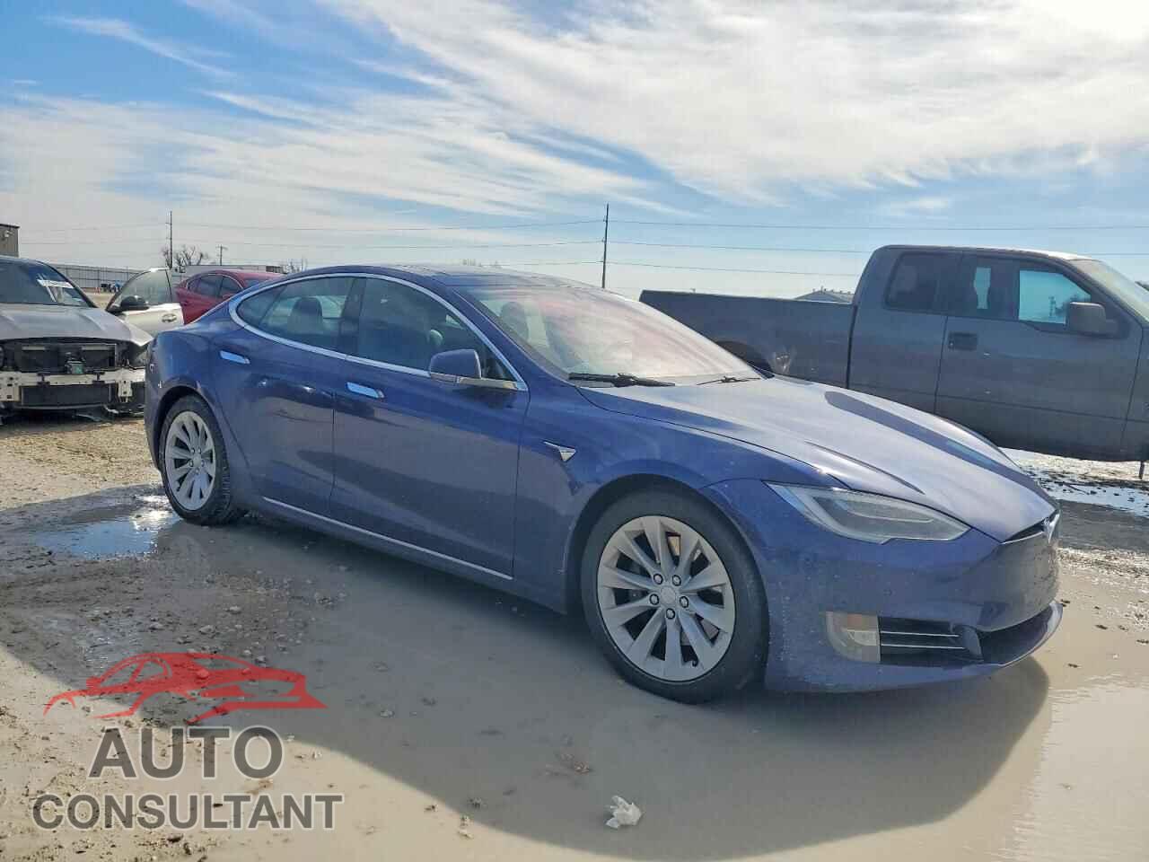 TESLA MODEL S 2017 - 5YJSA1E2XHF198492