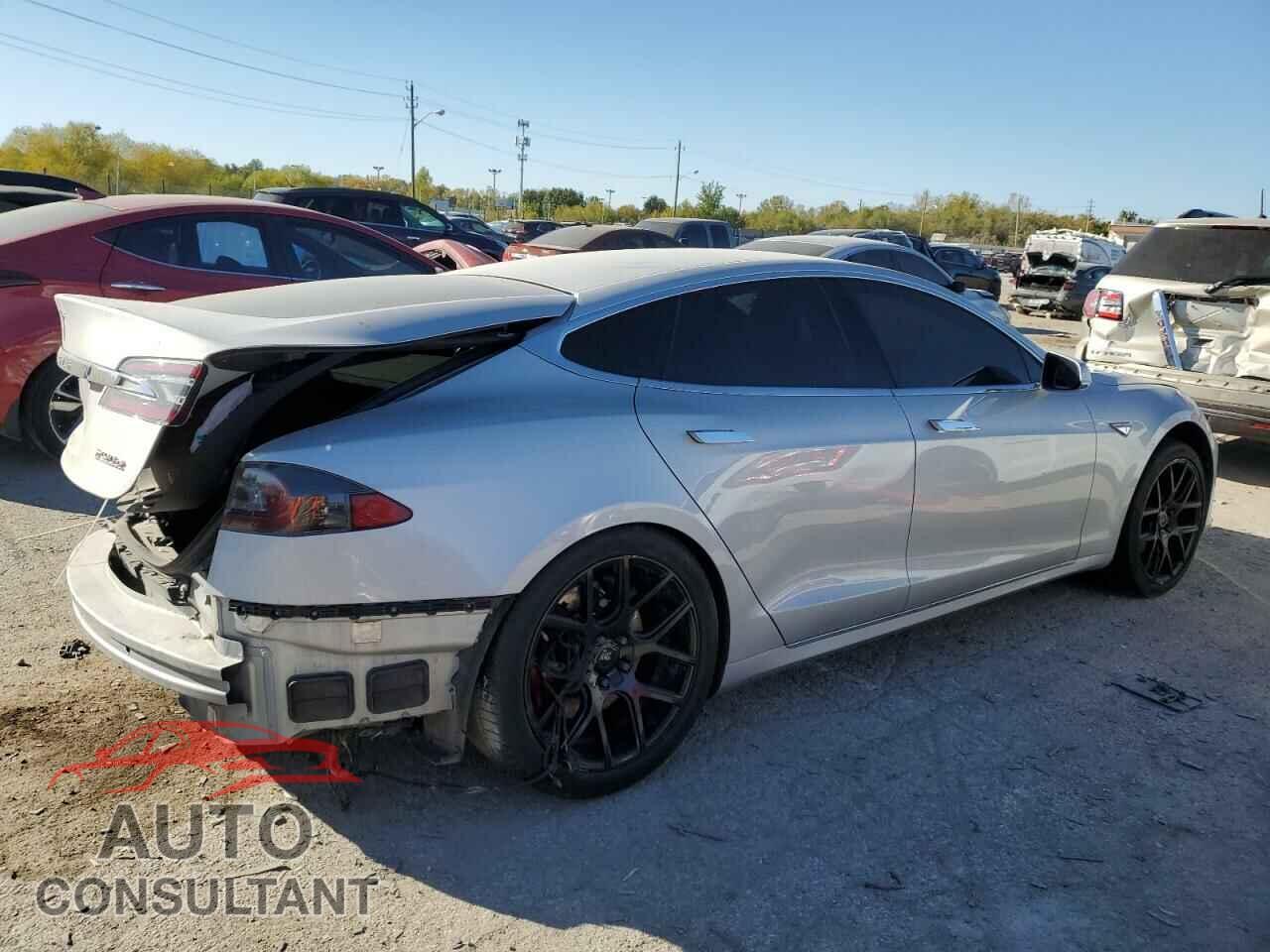 TESLA MODEL S 2016 - 5YJSA1E43GF139431