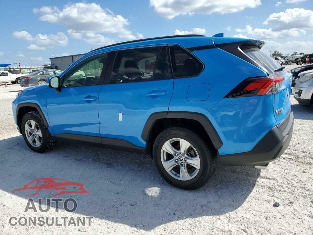 TOYOTA RAV4 2021 - JTMP1RFV2MD070746