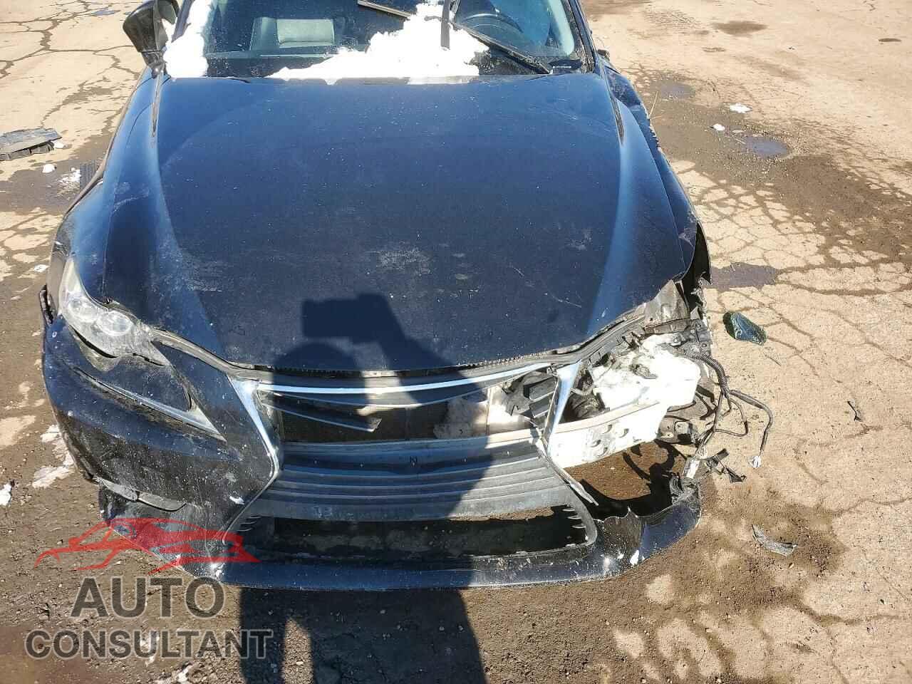 LEXUS IS 2015 - JTHCF1D29F5025986