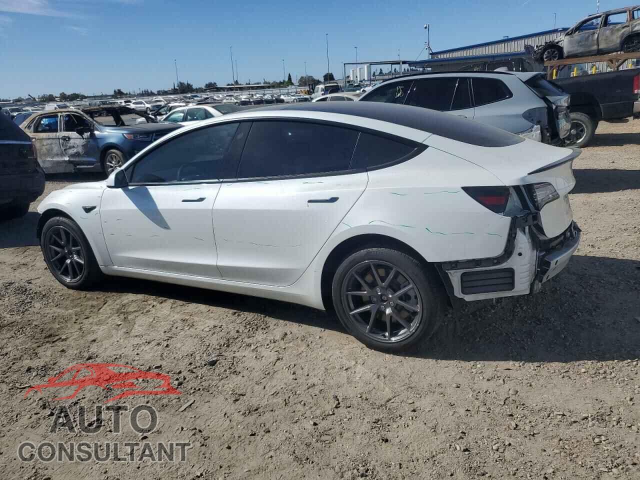 TESLA MODEL 3 2022 - 5YJ3E1EAXNF331294
