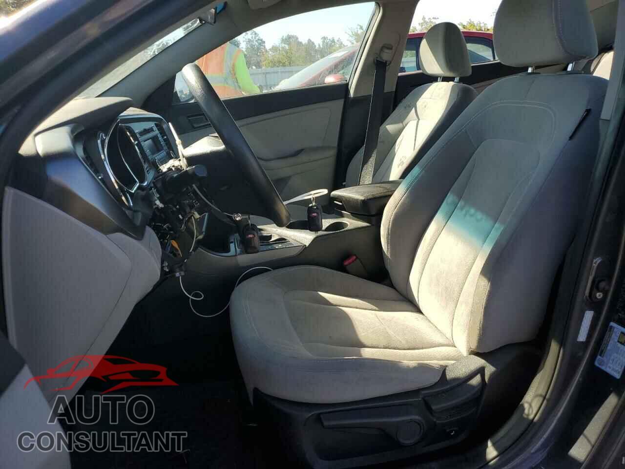 KIA OPTIMA 2011 - KNAGM4A77B5084567