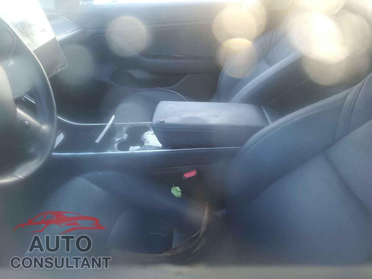 TESLA MODEL 3 2018 - 5YJ3E1EA6JF043587