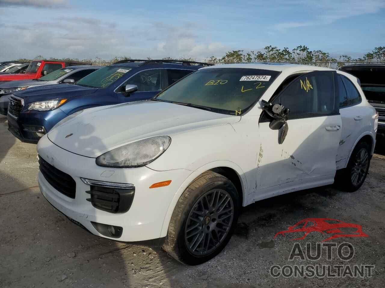 PORSCHE CAYENNE 2017 - WP1AA2A26HKA88094