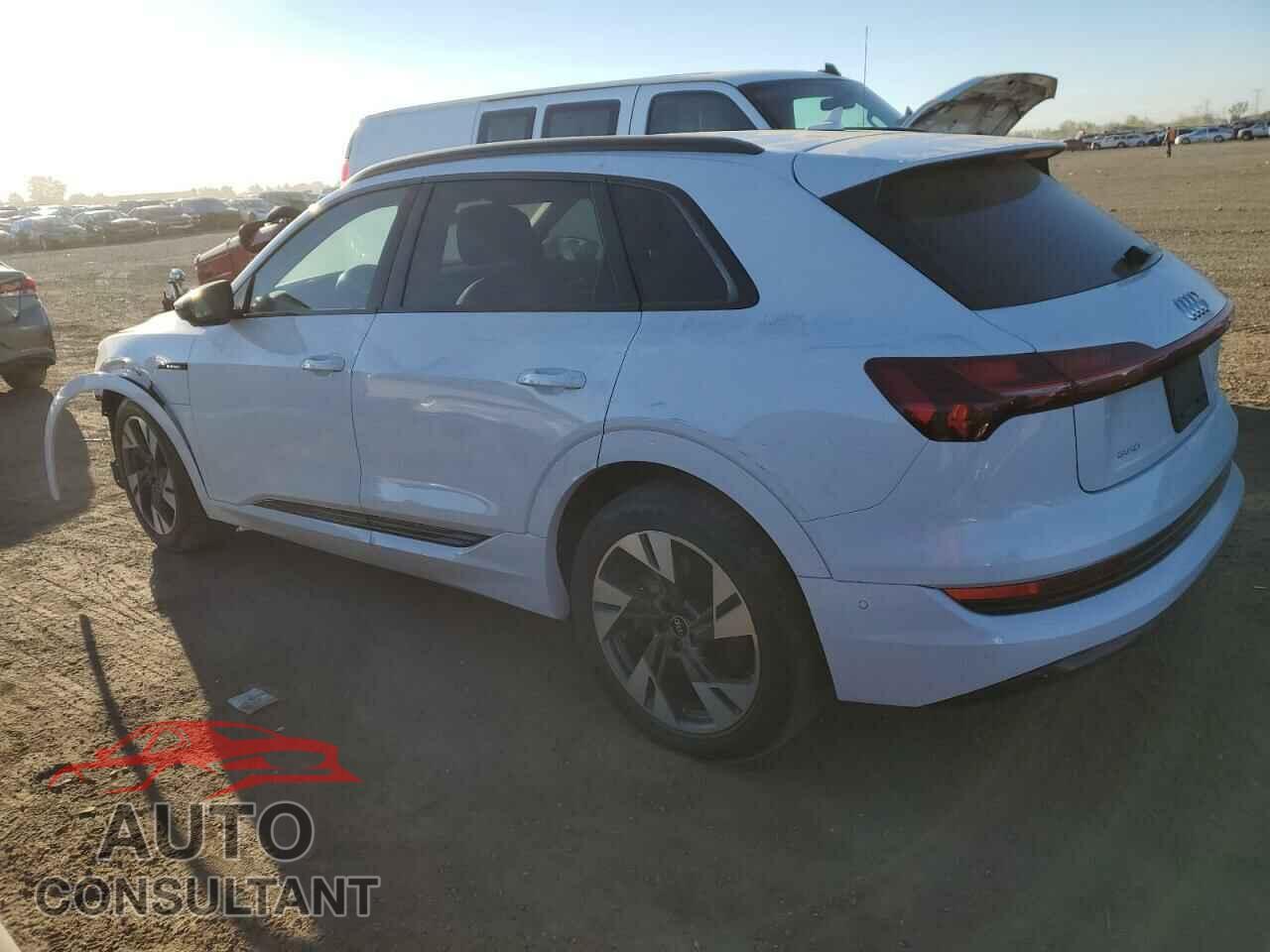 AUDI E-TRON 2022 - WA1AABGE3NB007271