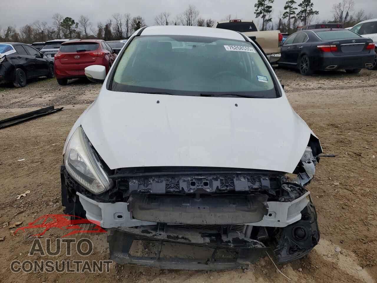FORD FOCUS 2017 - 1FADP3K29HL235428