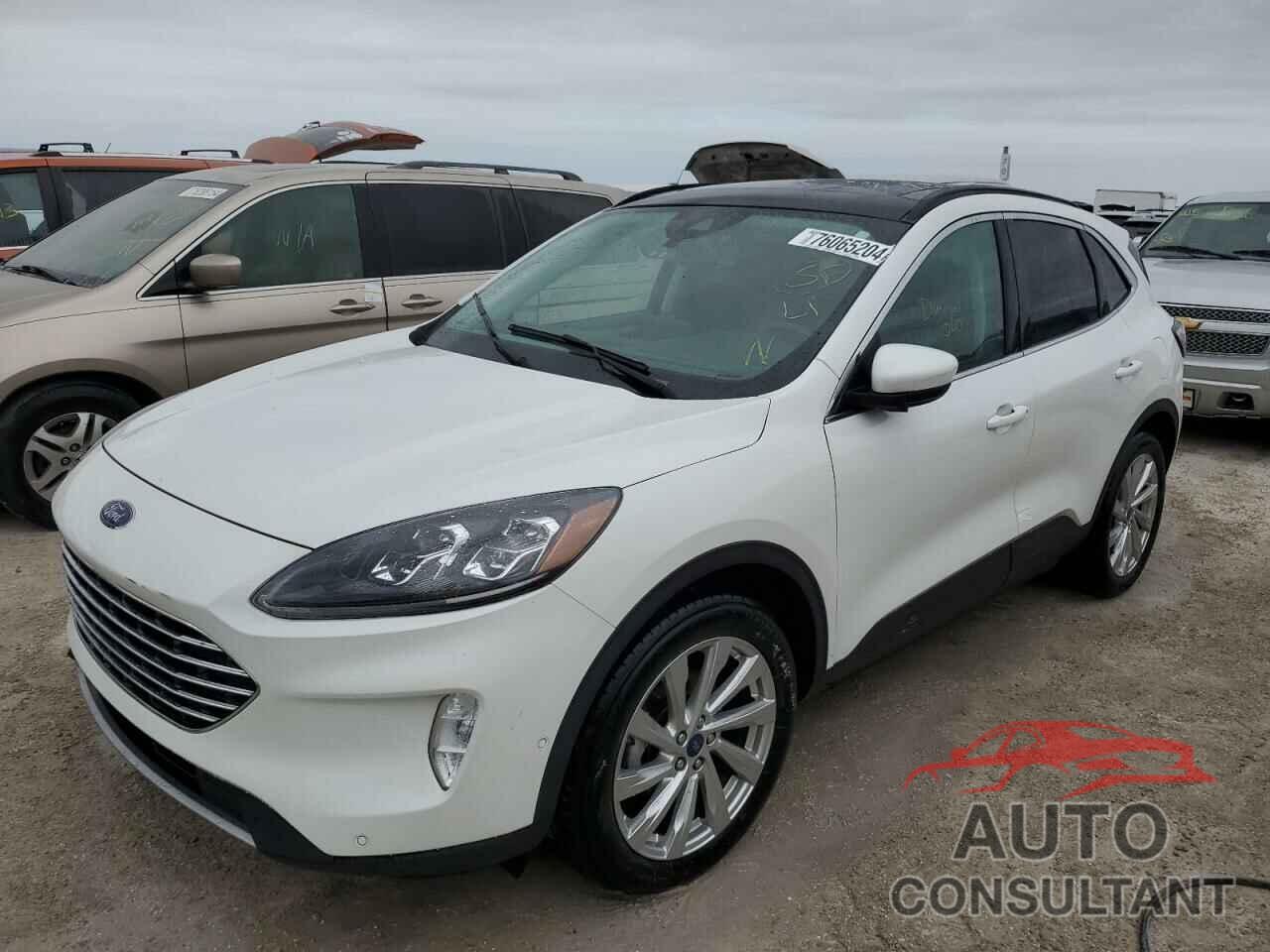 FORD ESCAPE 2021 - 1FMCU9J92MUB35736