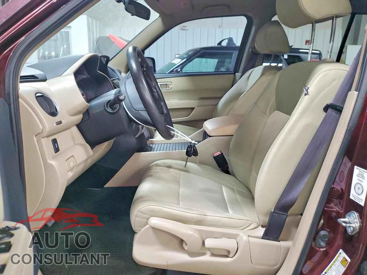 HONDA PILOT 2015 - 5FNYF4H20FB009614