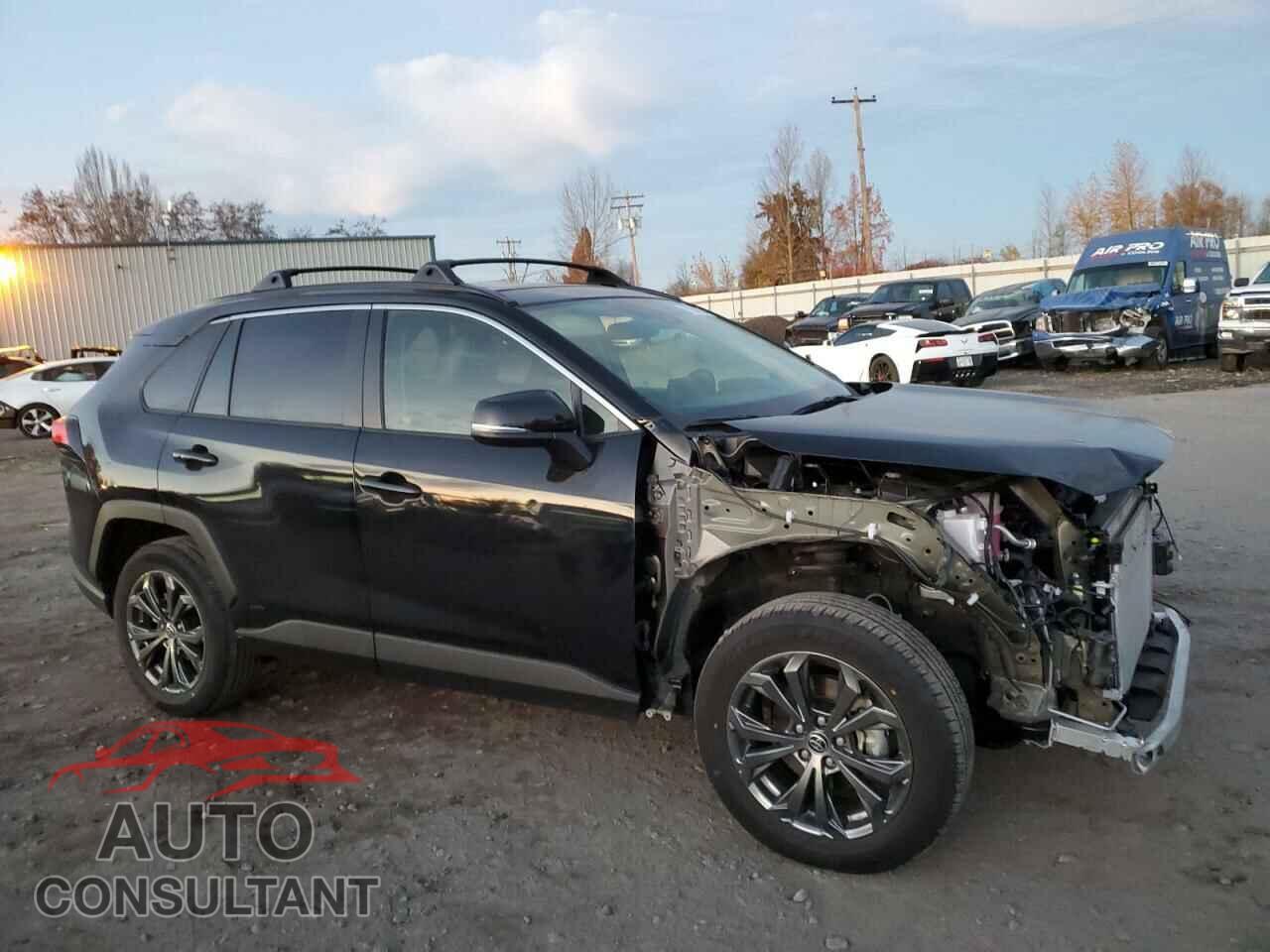 TOYOTA RAV4 2023 - JTMB6RFV7PD083413