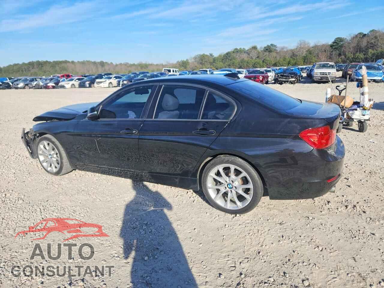 BMW 320 2013 - WBA3B1C52DK129935