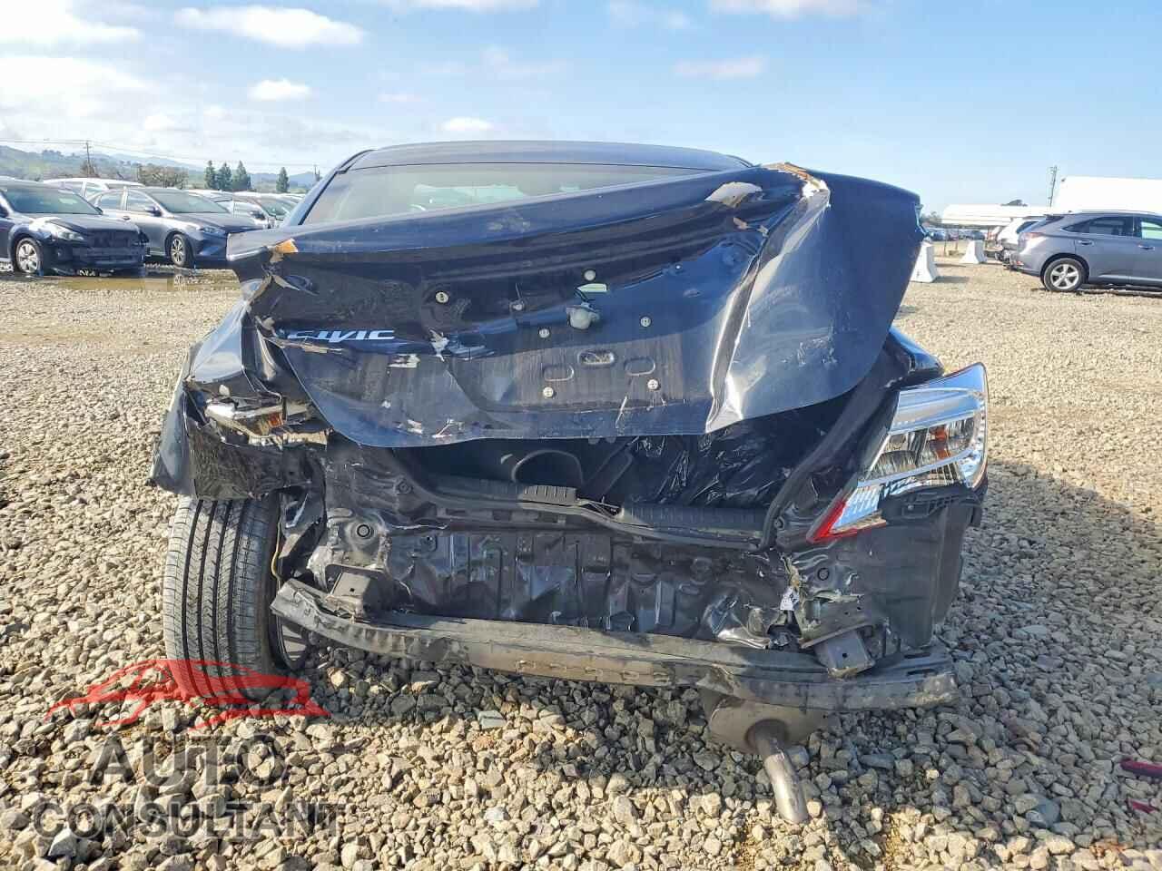 HONDA CIVIC 2012 - 2HGFB2F58CH559218