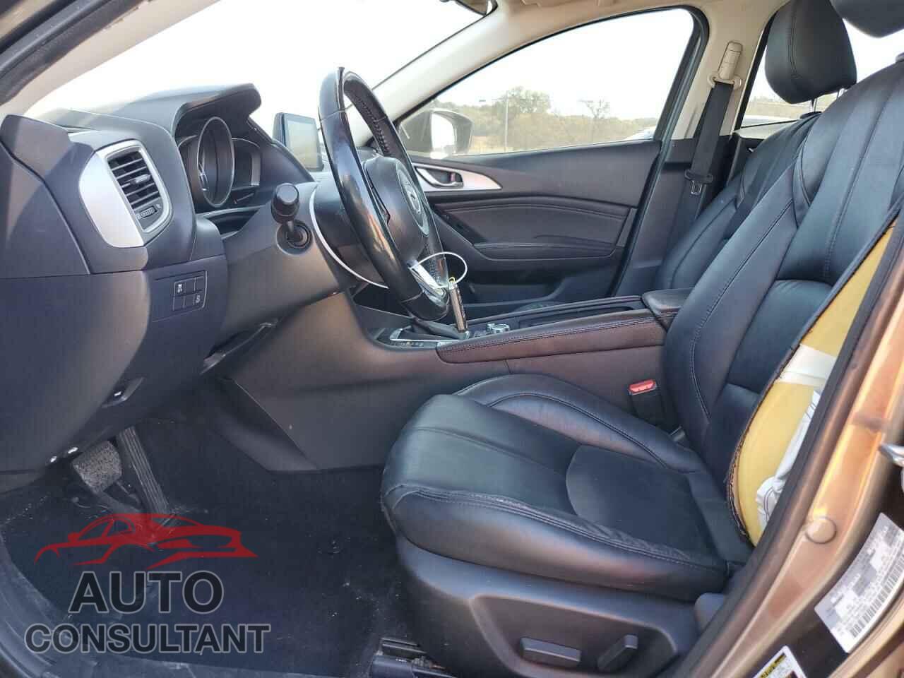MAZDA 3 2017 - 3MZBN1V79HM105955