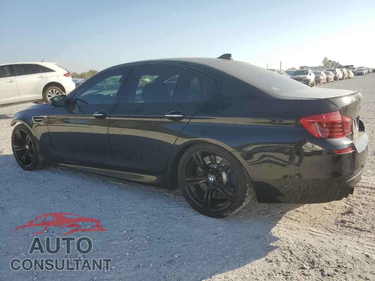 BMW M5 2015 - WBSFV9C52FD594673