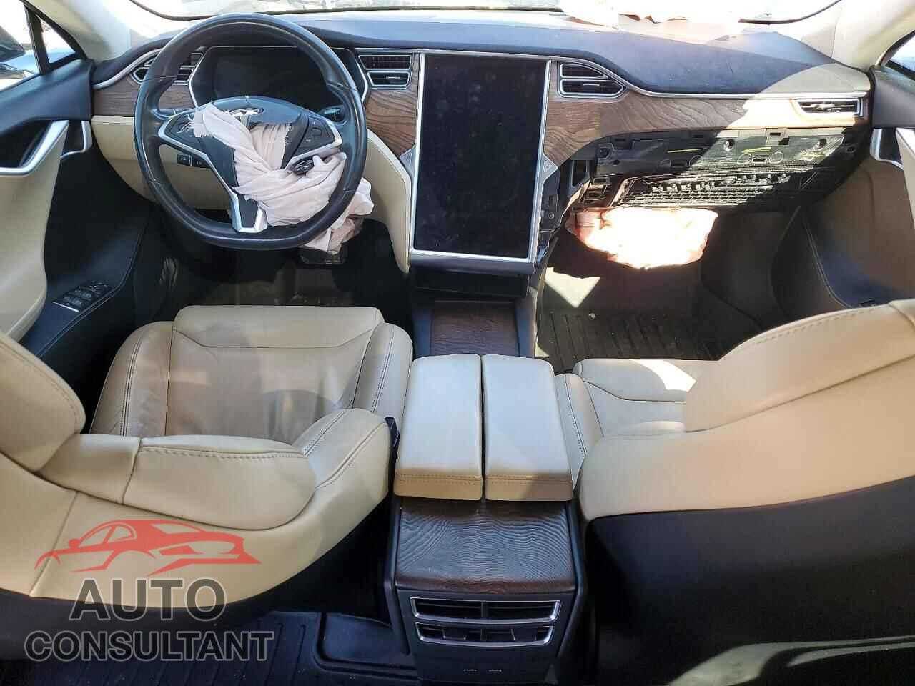 TESLA MODEL S 2017 - 5YJSA1E23HF202575