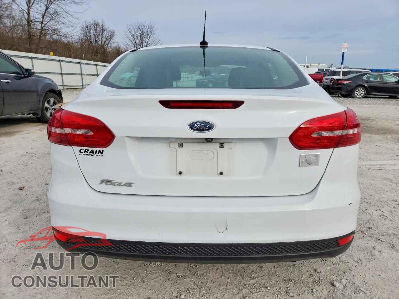 FORD FOCUS 2017 - 1FADP3E21HL337561