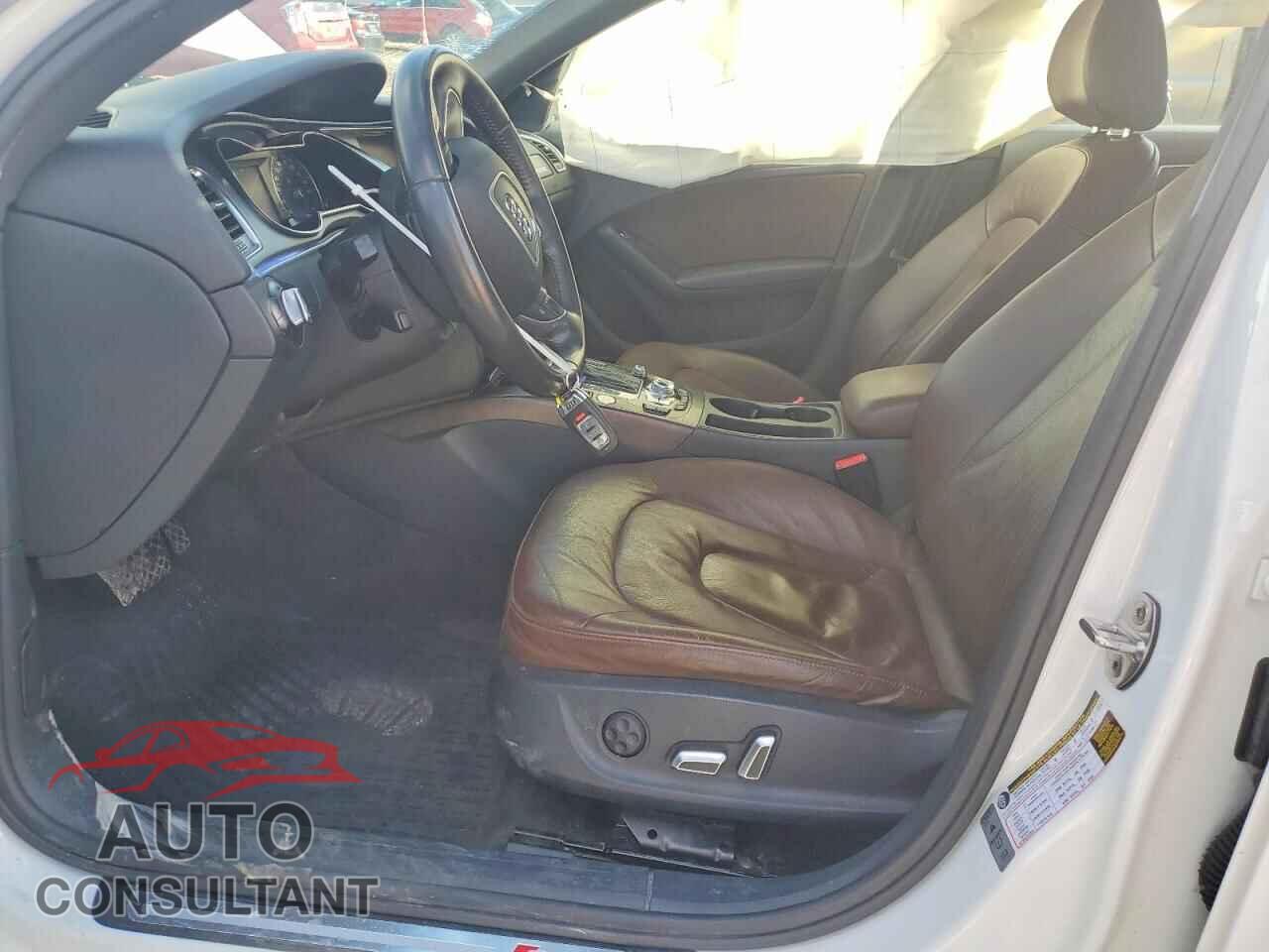 AUDI A4 2014 - WAUFFAFL7EA067340