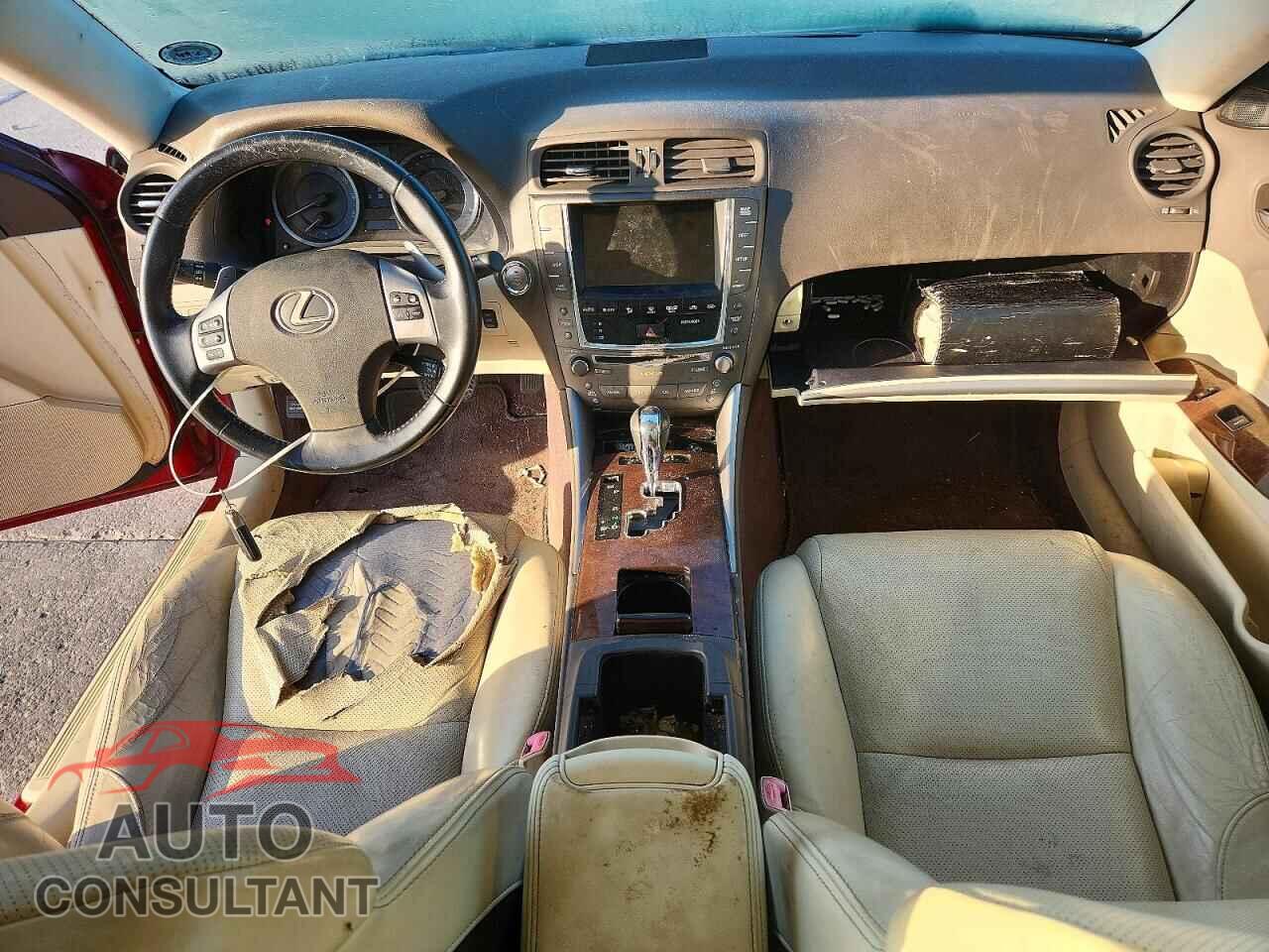LEXUS IS 2011 - JTHBF5C23B5143630