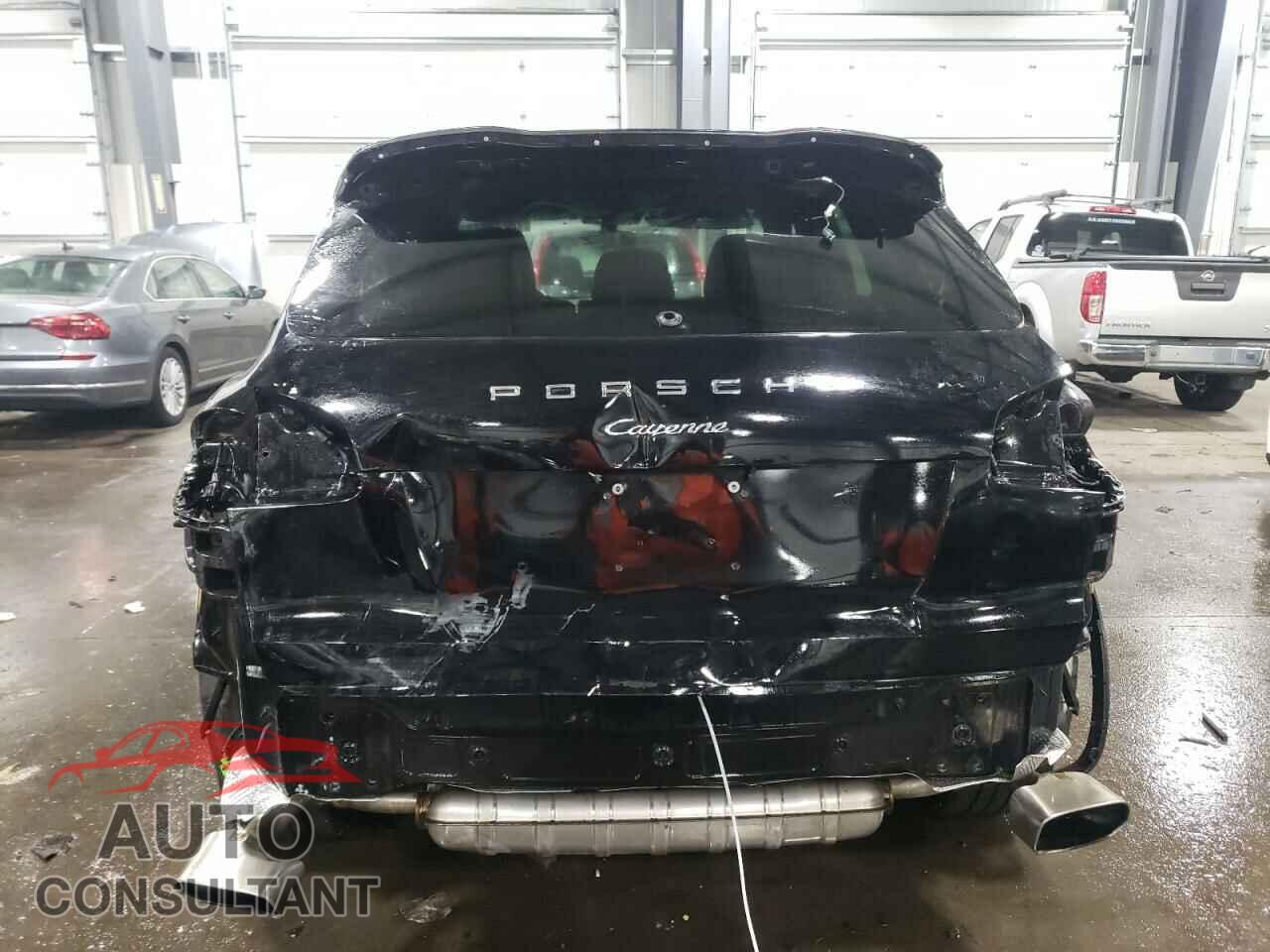 PORSCHE CAYENNE 2016 - WP1AA2A26GLA11623