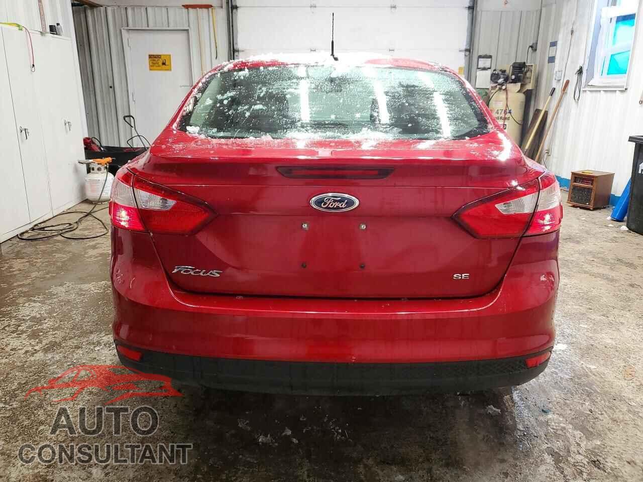 FORD FOCUS 2012 - 1FAHP3F28CL345617