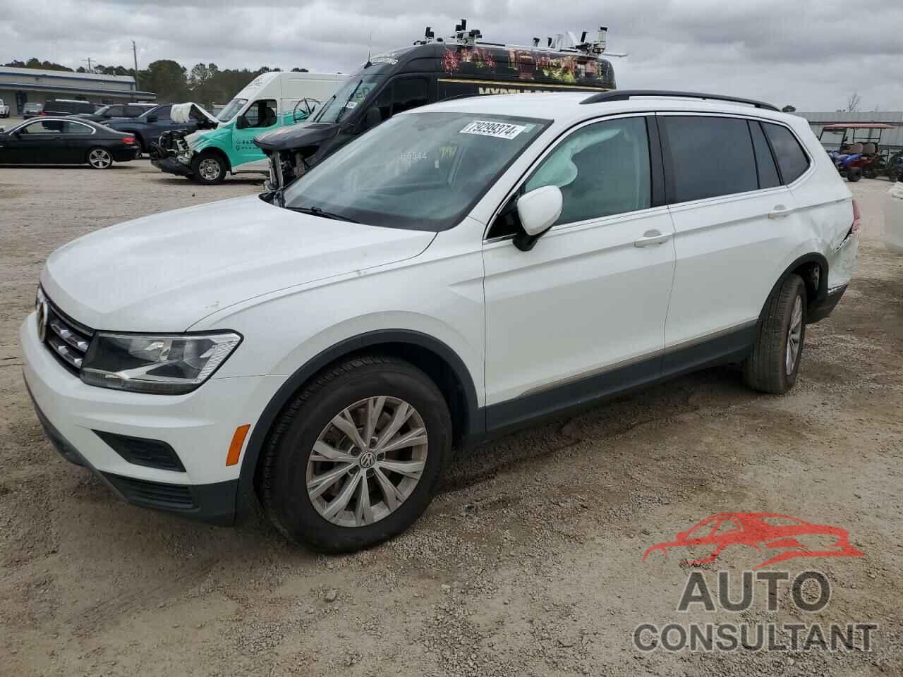 VOLKSWAGEN TIGUAN 2018 - 3VV3B7AX1JM217018