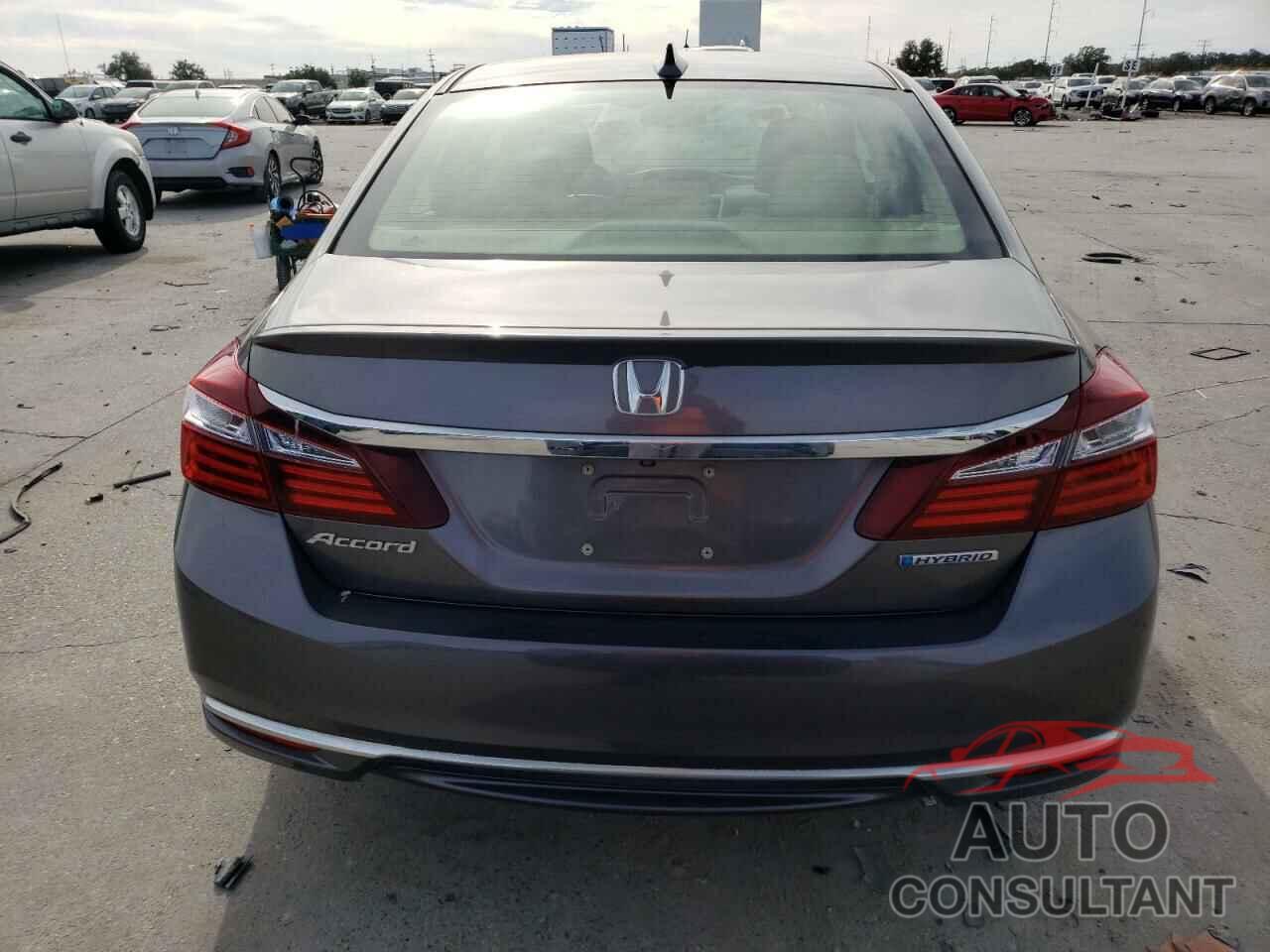 HONDA ACCORD 2017 - JHMCR6F52HC019327