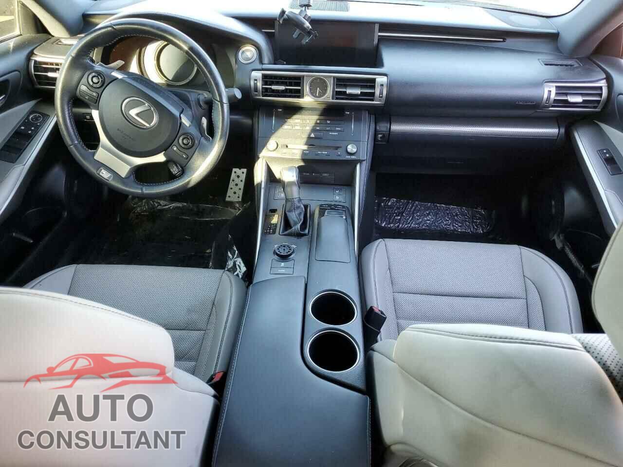 LEXUS IS 2015 - JTHCF1D22F5020547