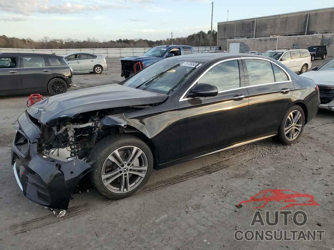 MERCEDES-BENZ E-CLASS 2022 - W1KZF8EB4NB020171