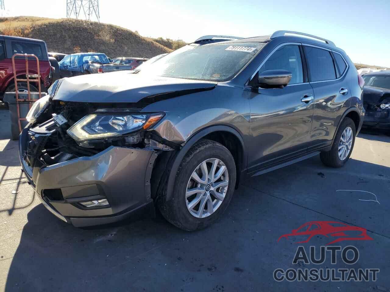 NISSAN ROGUE 2018 - JN8AT2MV4JW301919