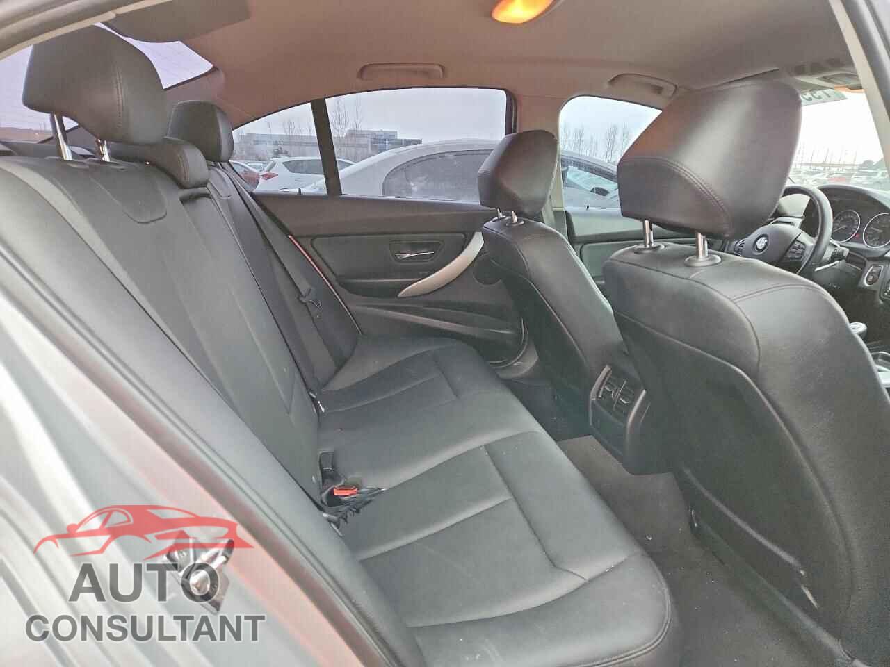 BMW 320 2012 - WBA3B1C50CF078250